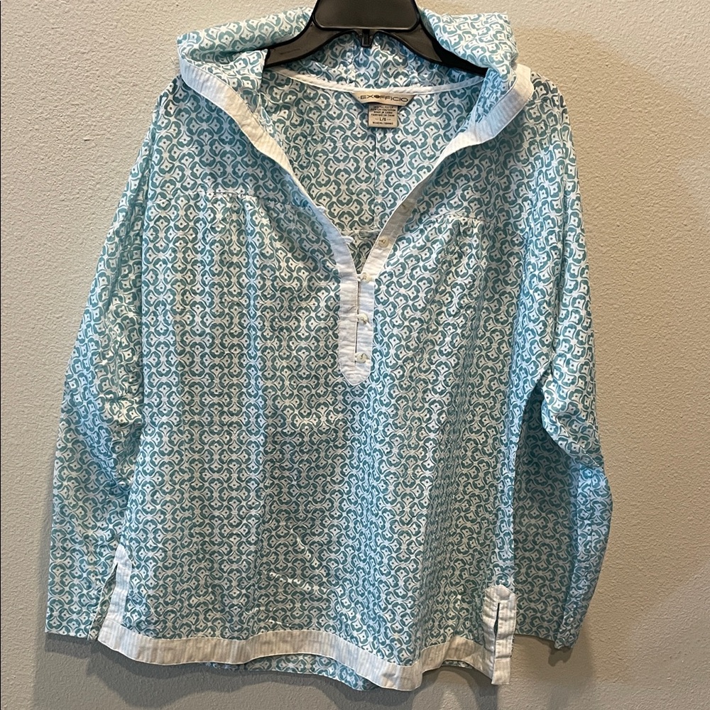 3/$25🛍️ Exofficio Teal and White Patterned Top travel top, tunic, swim coverup